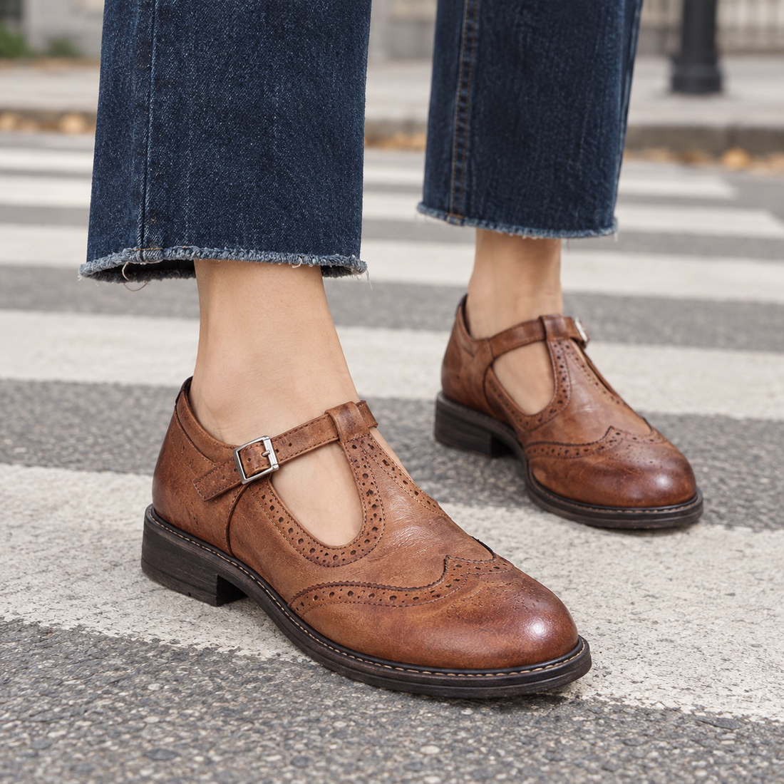 Gradara T-Strap Shoes - Brown