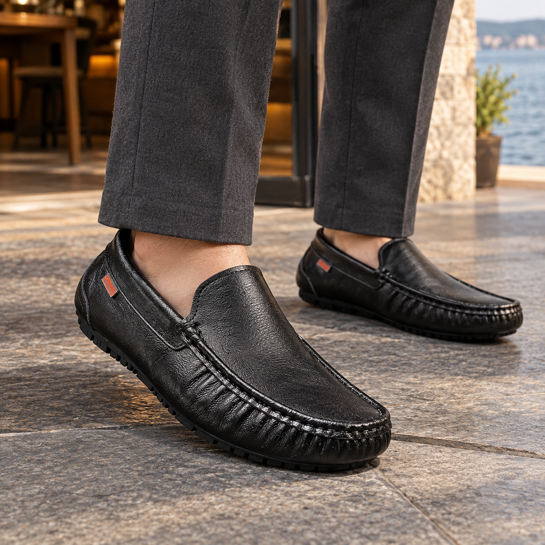Isernia Leather Loafers - Black