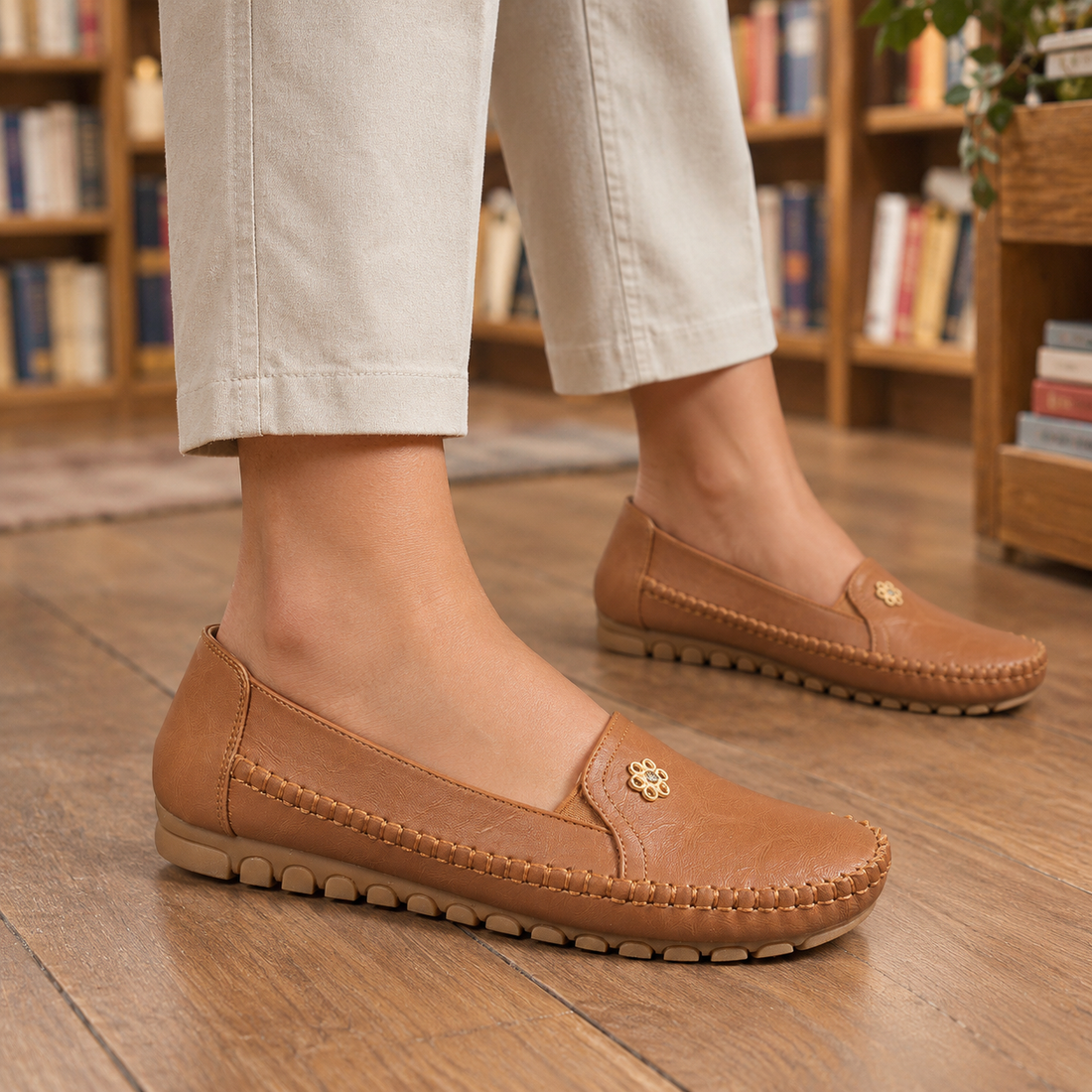 Vasari Stitched Loafers - Camel