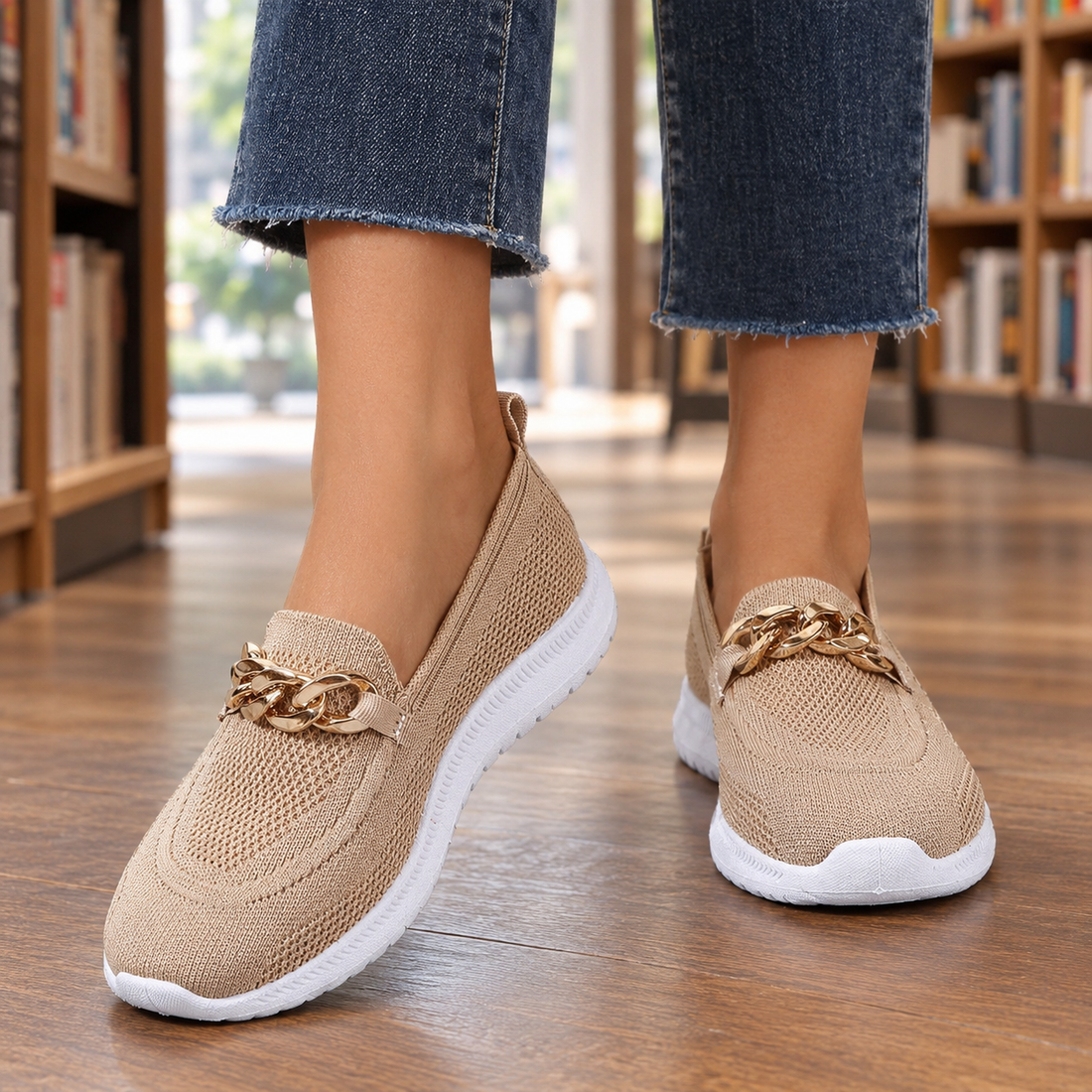 Vicenza Chain Sneakers - Beige