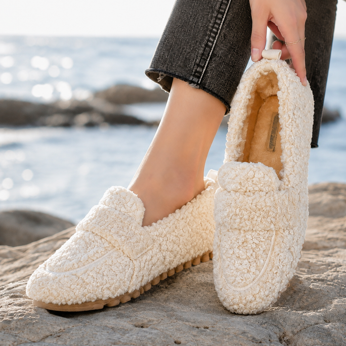 Loreto Textured Slippers